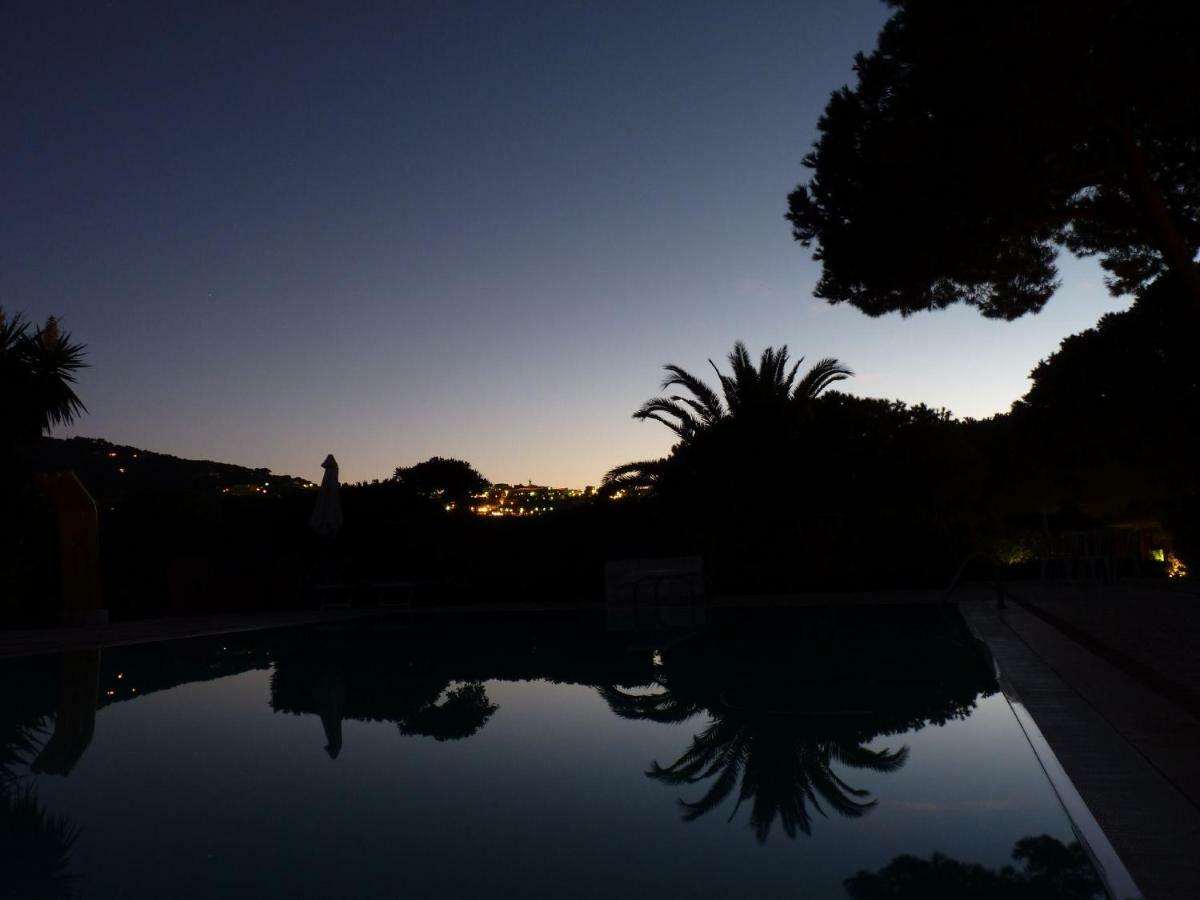 Residence Melograno Capoliveri  Εξωτερικό φωτογραφία