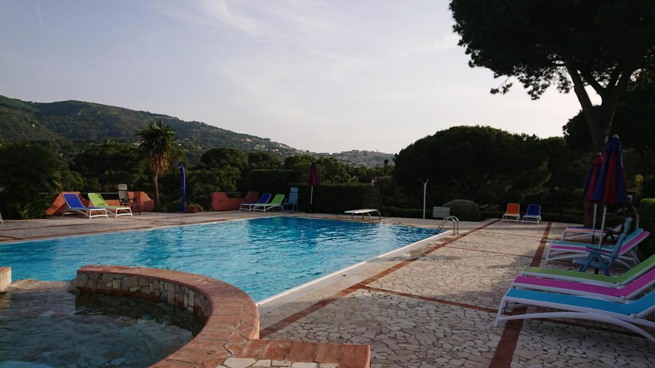 Residence Melograno Capoliveri  Εξωτερικό φωτογραφία